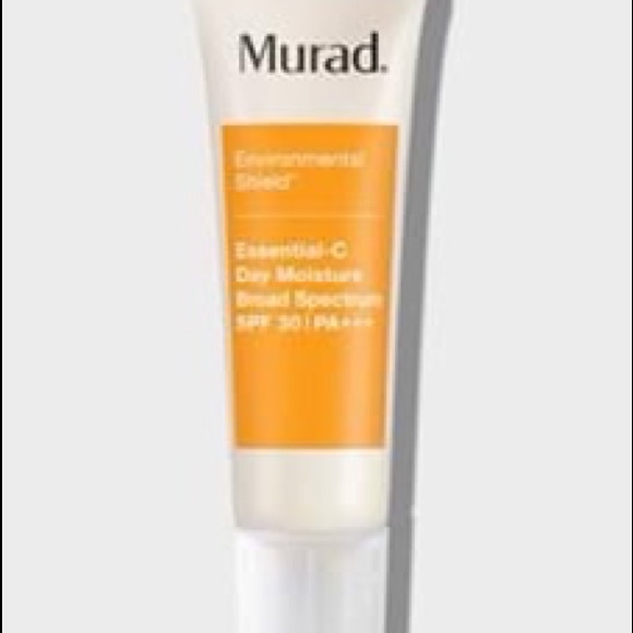 Makeup - Picture 3 of 6